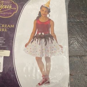8/10 Girl’s IceCream Costume